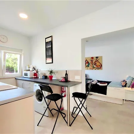 Fantastico 1 - With Terrace Apartment